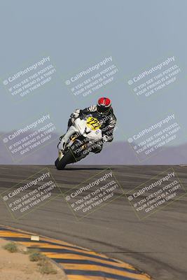 media/Oct-08-2023-CVMA (Sun) [[dbfe88ae3c]]/Race 3 Amateur Supersport Middleweight/